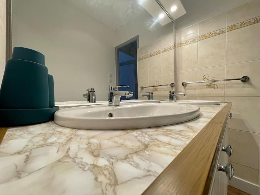 Chic Bastide Apartment การ์กาซอน ภายนอก รูปภาพ
